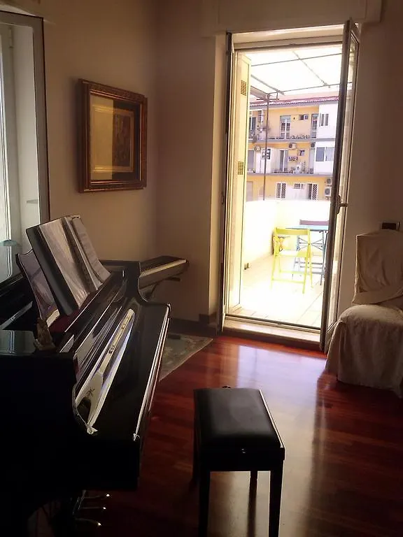 Dolce Vita Vomero Naples 0*,